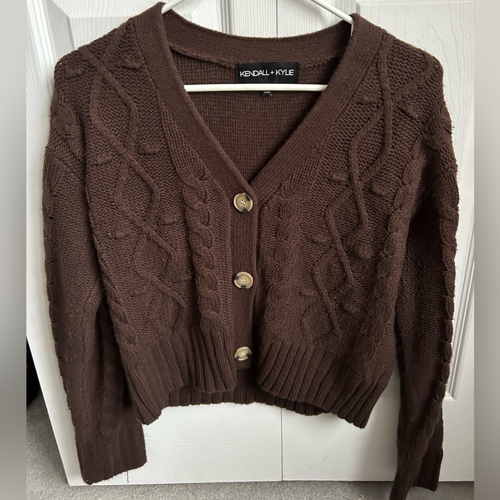 kendall and kylie sweater